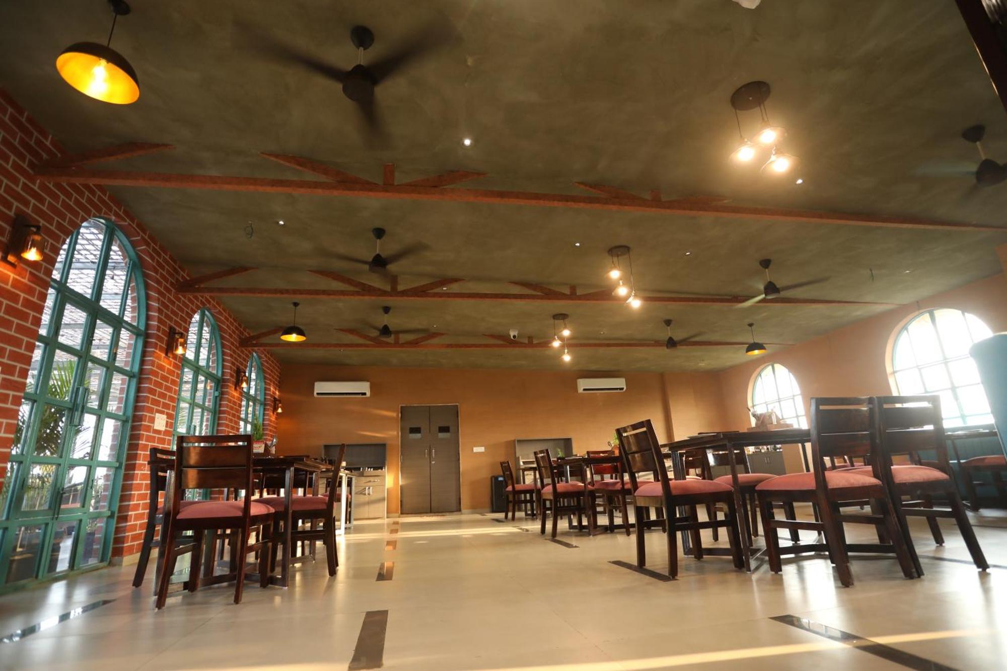 Chandan Kasturi Resort Dariāwad Exterior foto